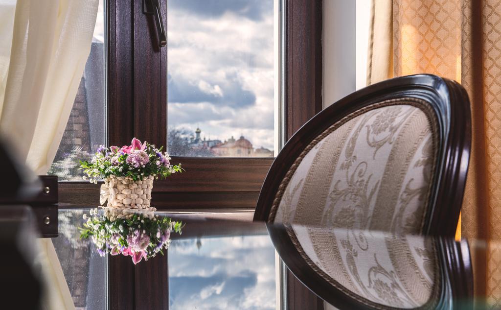 Optima Collection Podil Plaza Hotell Kiev Exteriör bild